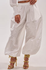 EFFORTLESS BALLOON PANT IN WHITE
