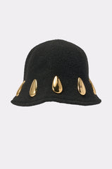 IM OUTSIDE METAL DETAIL BUCKET HAT
