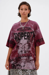 FIRST ROW INTELLECTUAL PROPERTY GRAPHIC TEE IN BURGUNDY