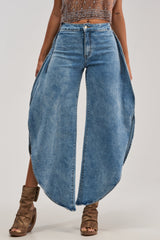 FEEL THE AIR RELAXED DENIM WITH SIDE OPENING