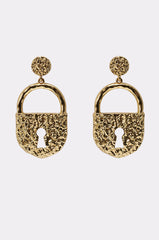 ON LOCK EARRING