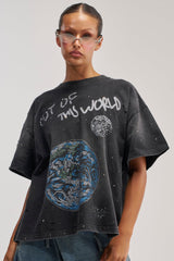 OUT OF THIS WORLD GRAPHIC TEE