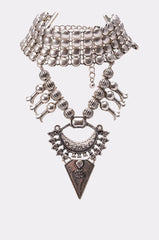 IN MY VINTAGE ERA NECKLACE