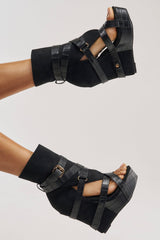 AZALEA WANG ROTHKO WEDGE SANDAL IN BLACK