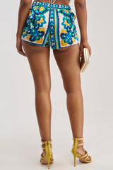 FEEL THE HEAT SHORT