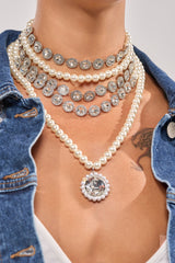 ARI NECKLACE