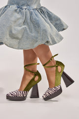 AZALEA WANG VEVELYN OLIVE BLOCK PUMP