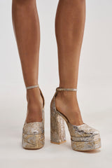 AZALEA WANG ZIPPHORA GOLD MULTI BROCADE PLATFORM PUMP