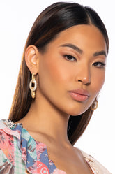 BREAKING FREE RHINESTONE CHAIN EARRINGS IN GOLD