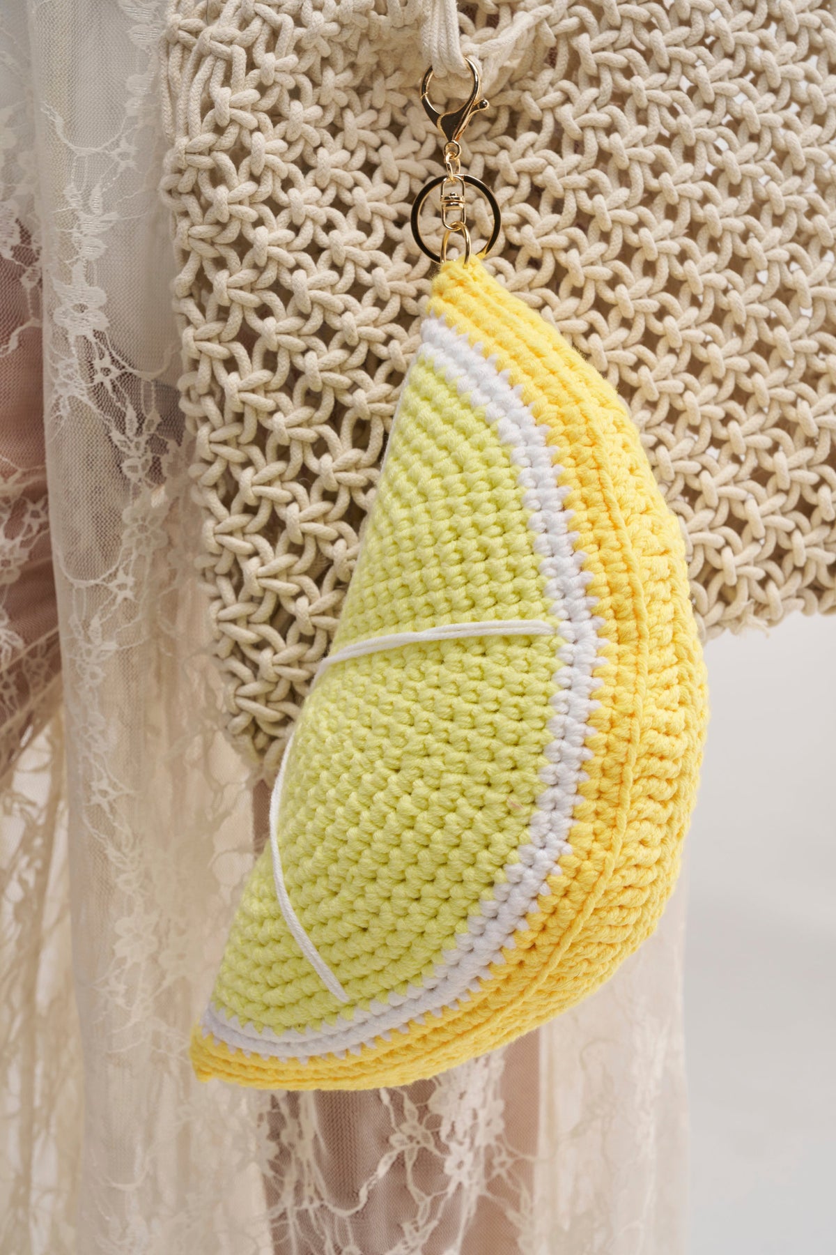 SO FRESH OVERSIZED CROCHET KEYCHAIN