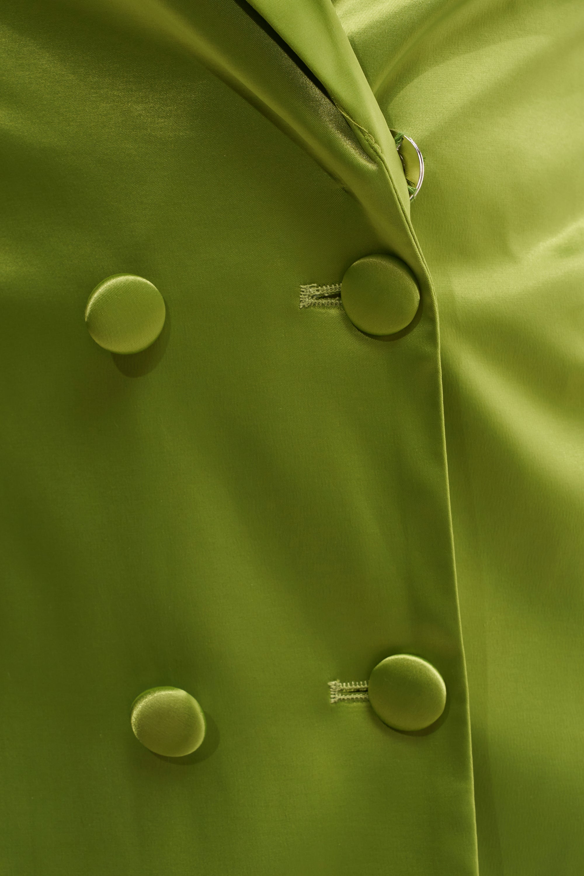 IMANI CAPE SLEEVE BLAZER DRESS IN GREEN