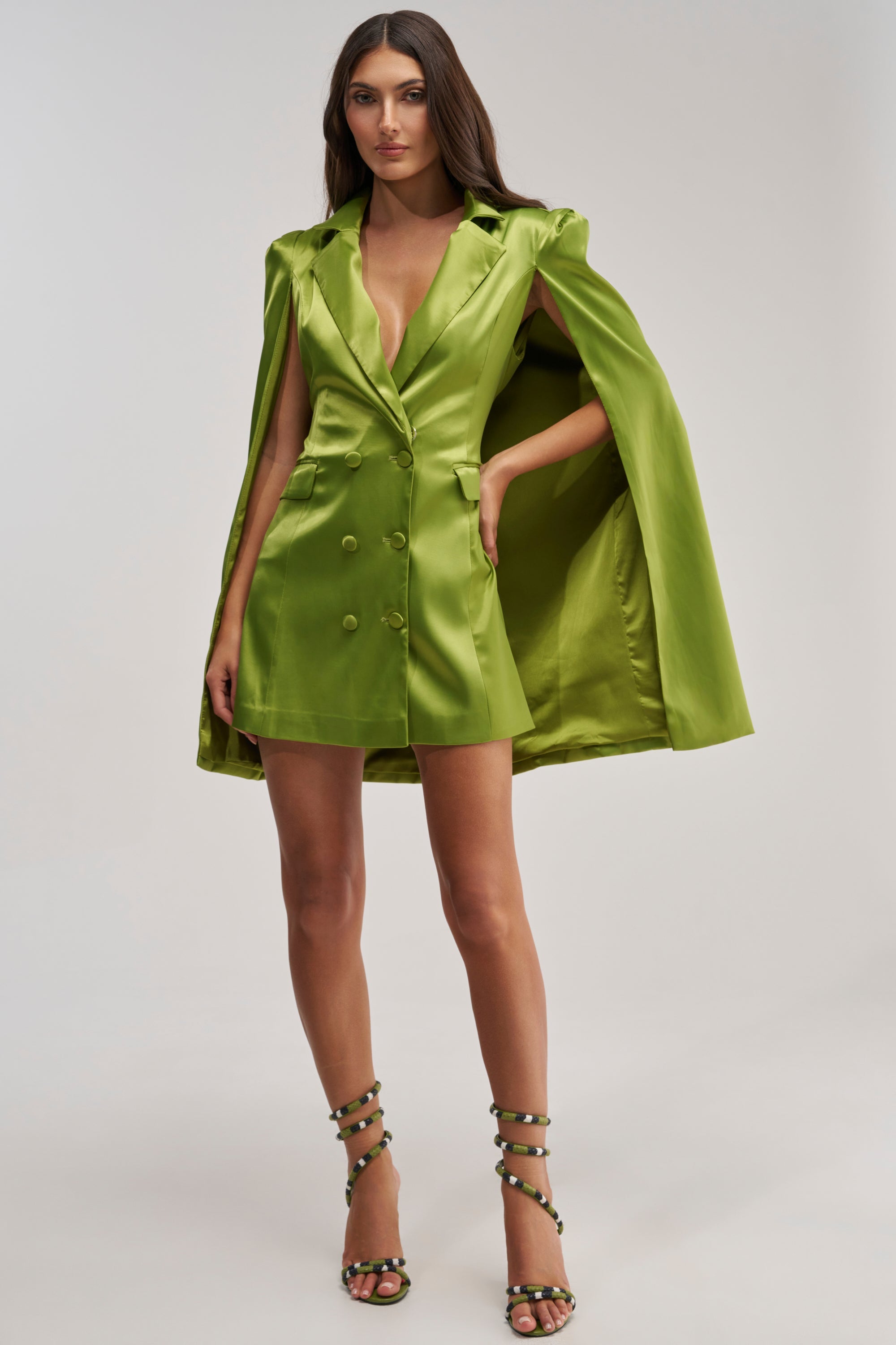 IMANI CAPE SLEEVE BLAZER DRESS IN GREEN