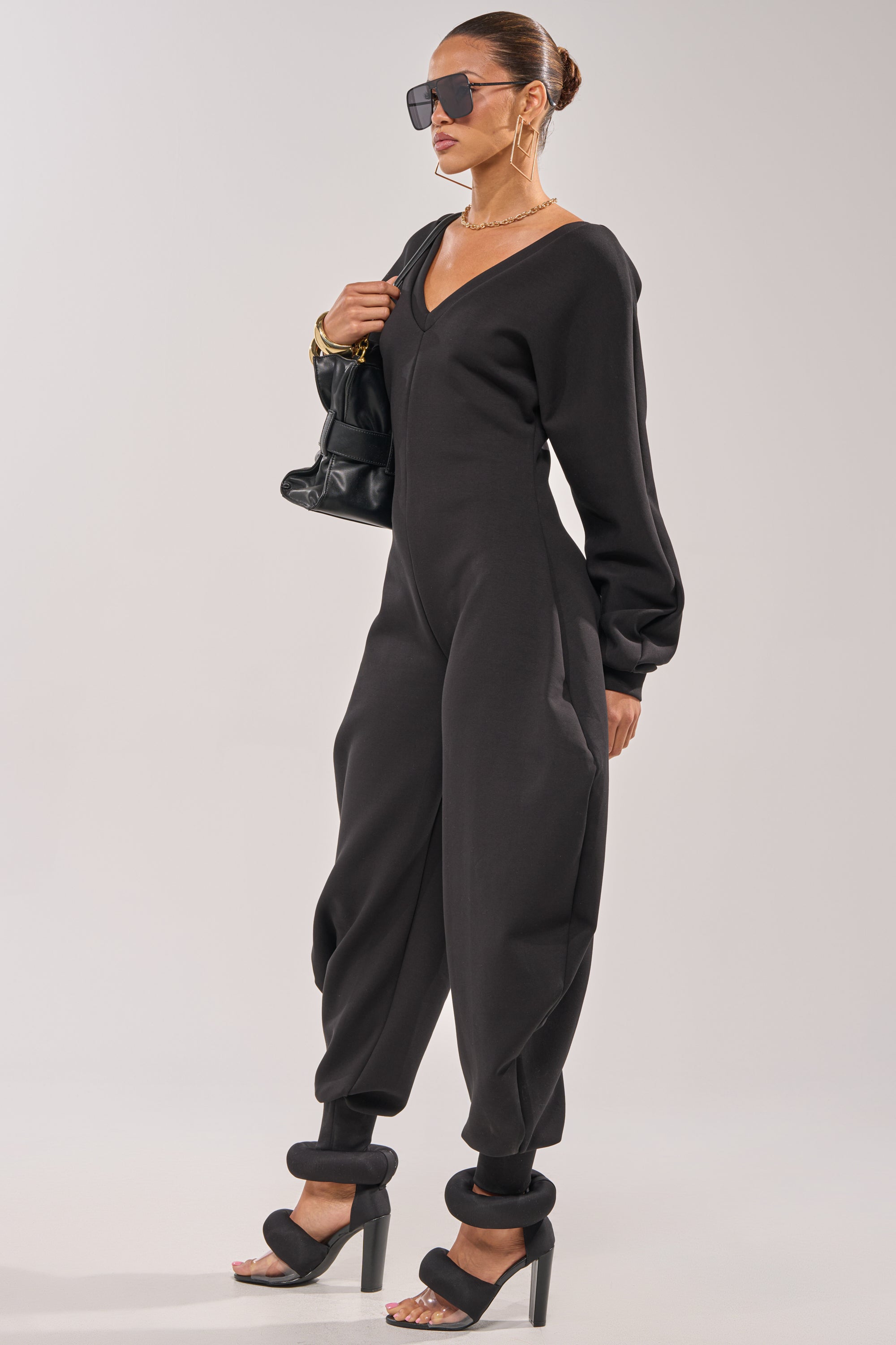 COMFY COZY JUMPSUIT IN BLACK