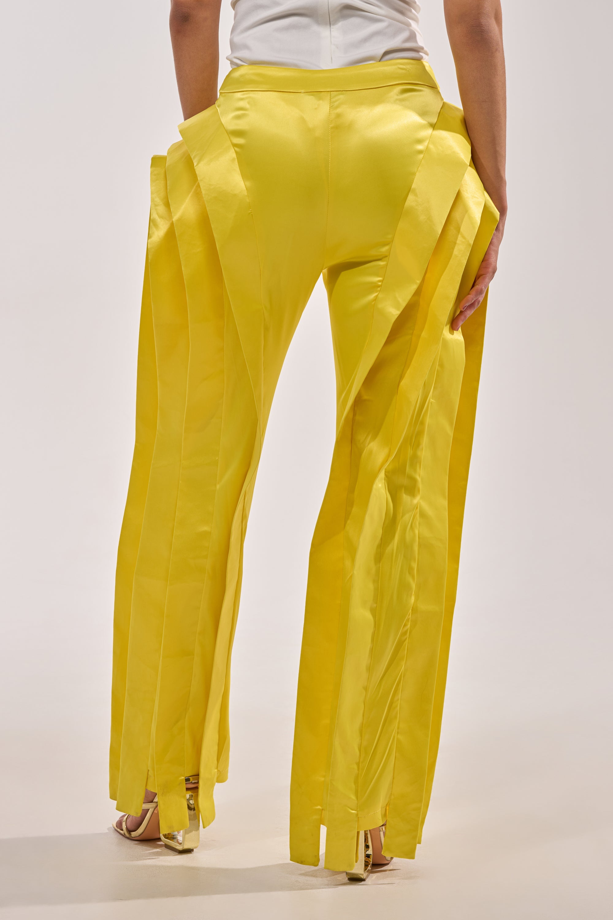 YELLOW INFINITY TROUSER