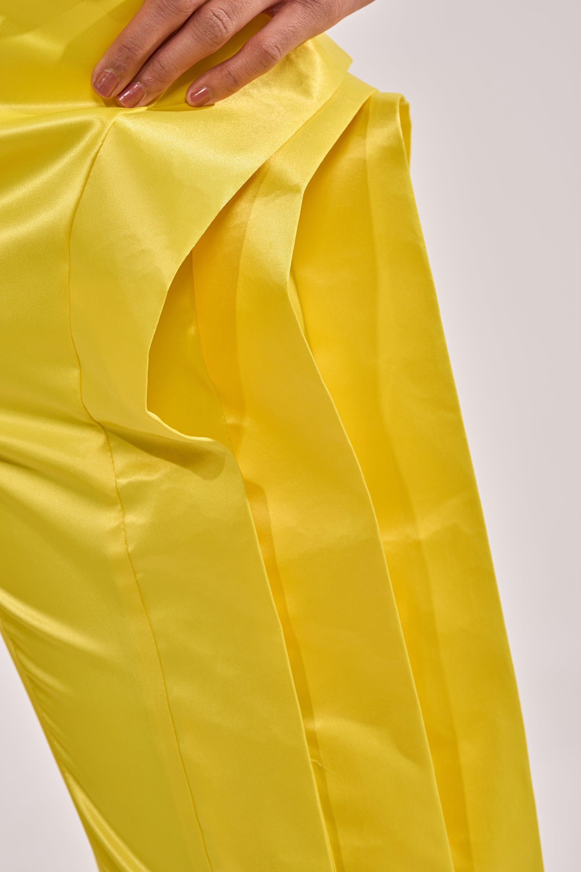 YELLOW INFINITY TROUSER
