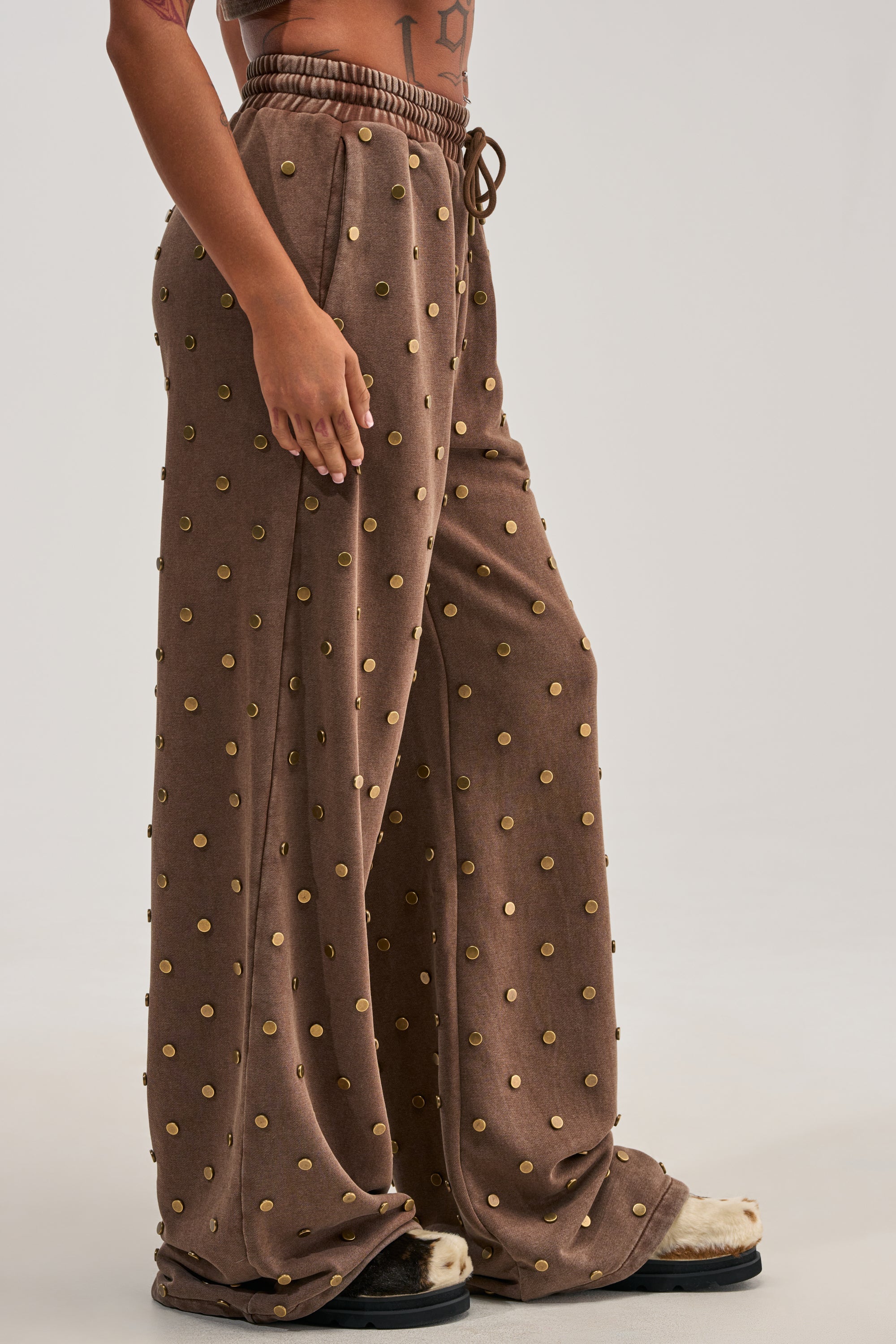 POPPING OFF WIDE LEG JOGGER IN BROWN