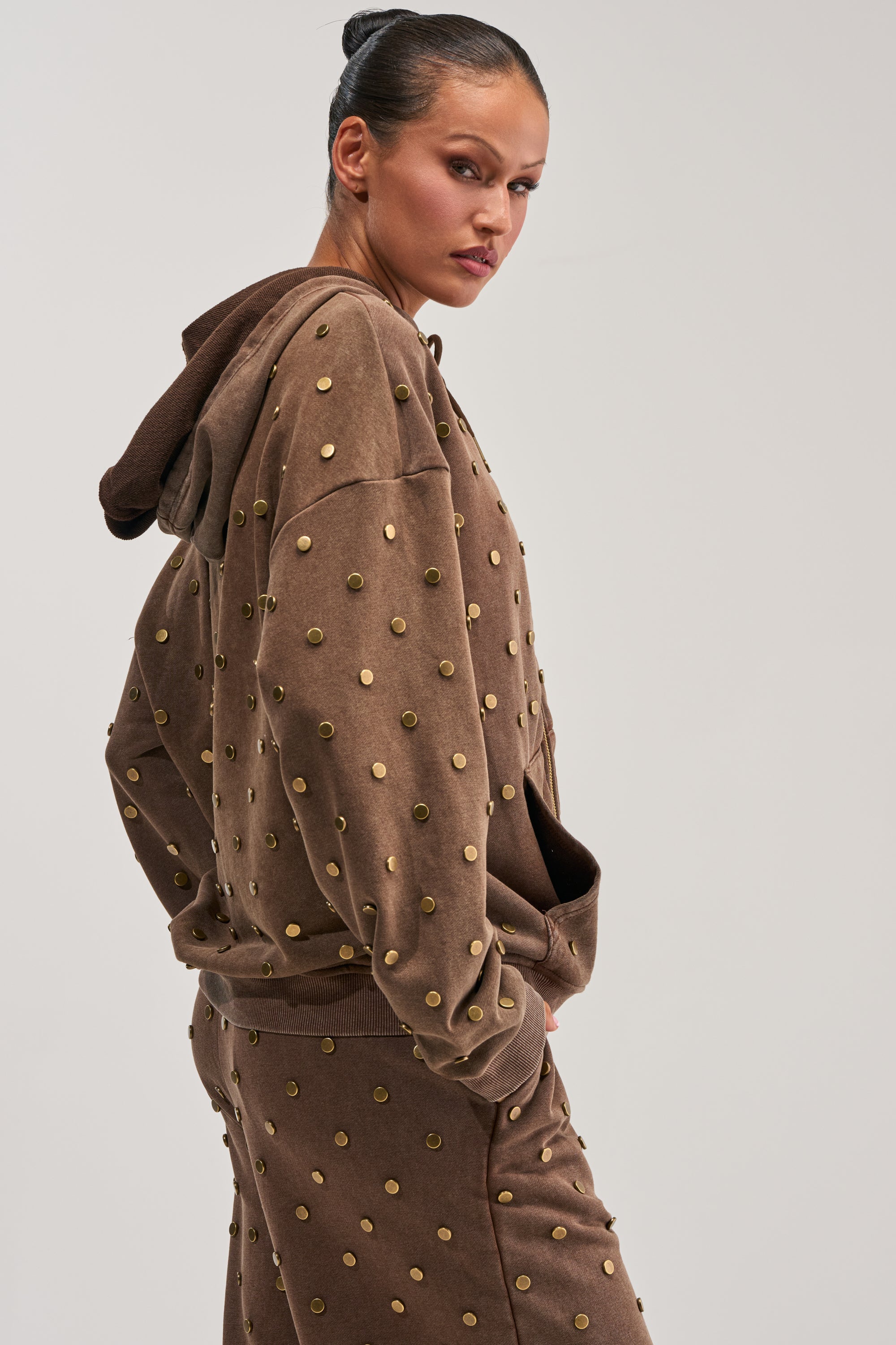 POPPING OFF ZIP UP SWEATSHIRT IN BROWN