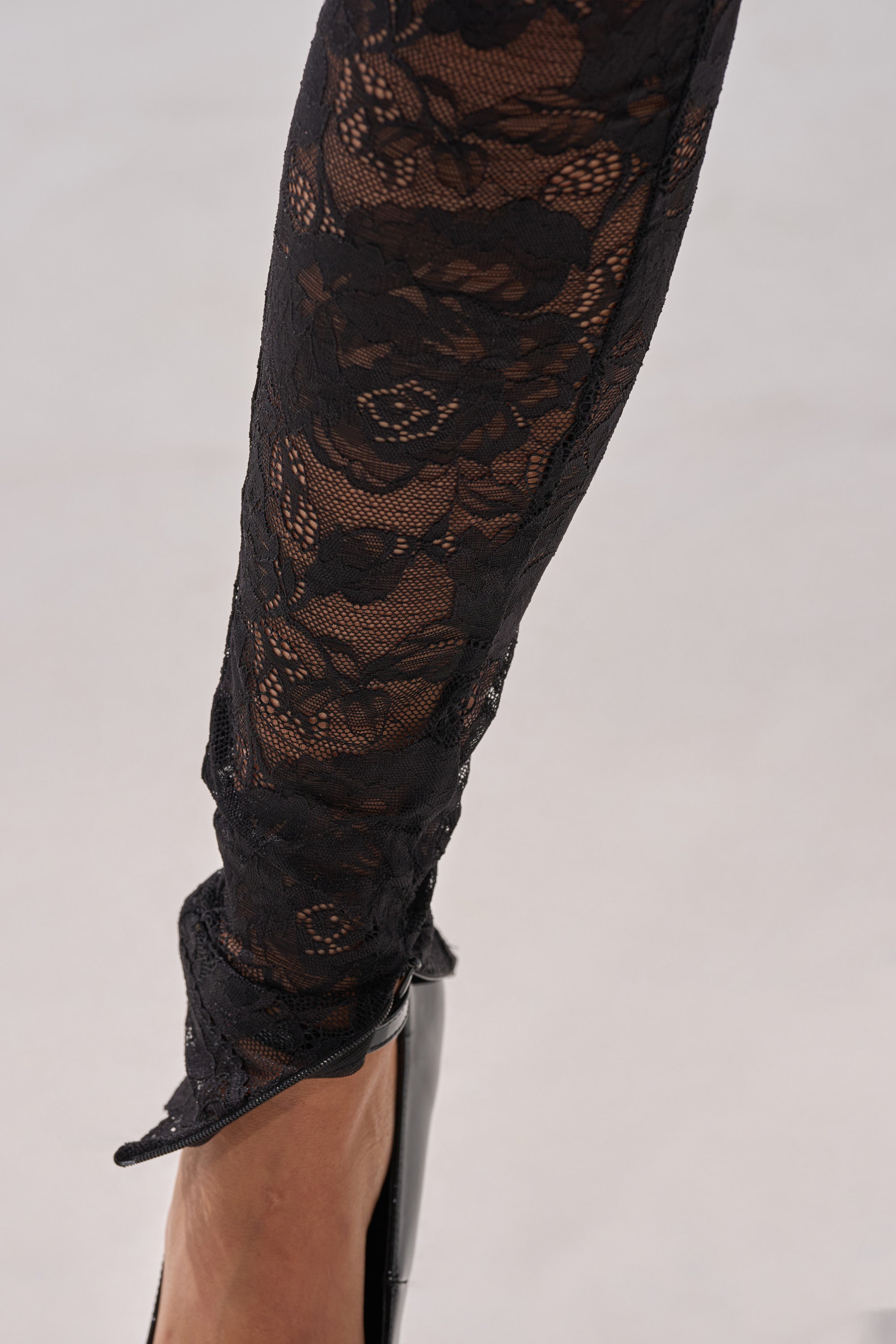 FROM DAY TO NIGHT LACE JUMPSUIT IN BLACK