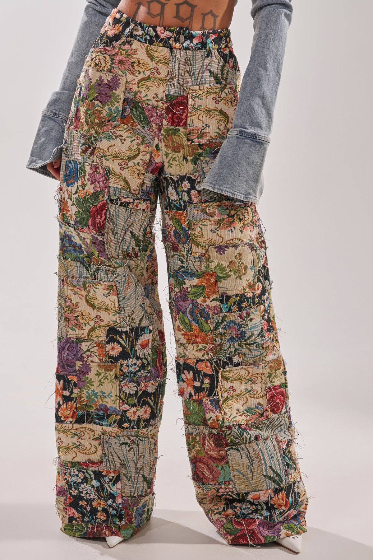 OUT OF MY MIND TAPESTRY PANT