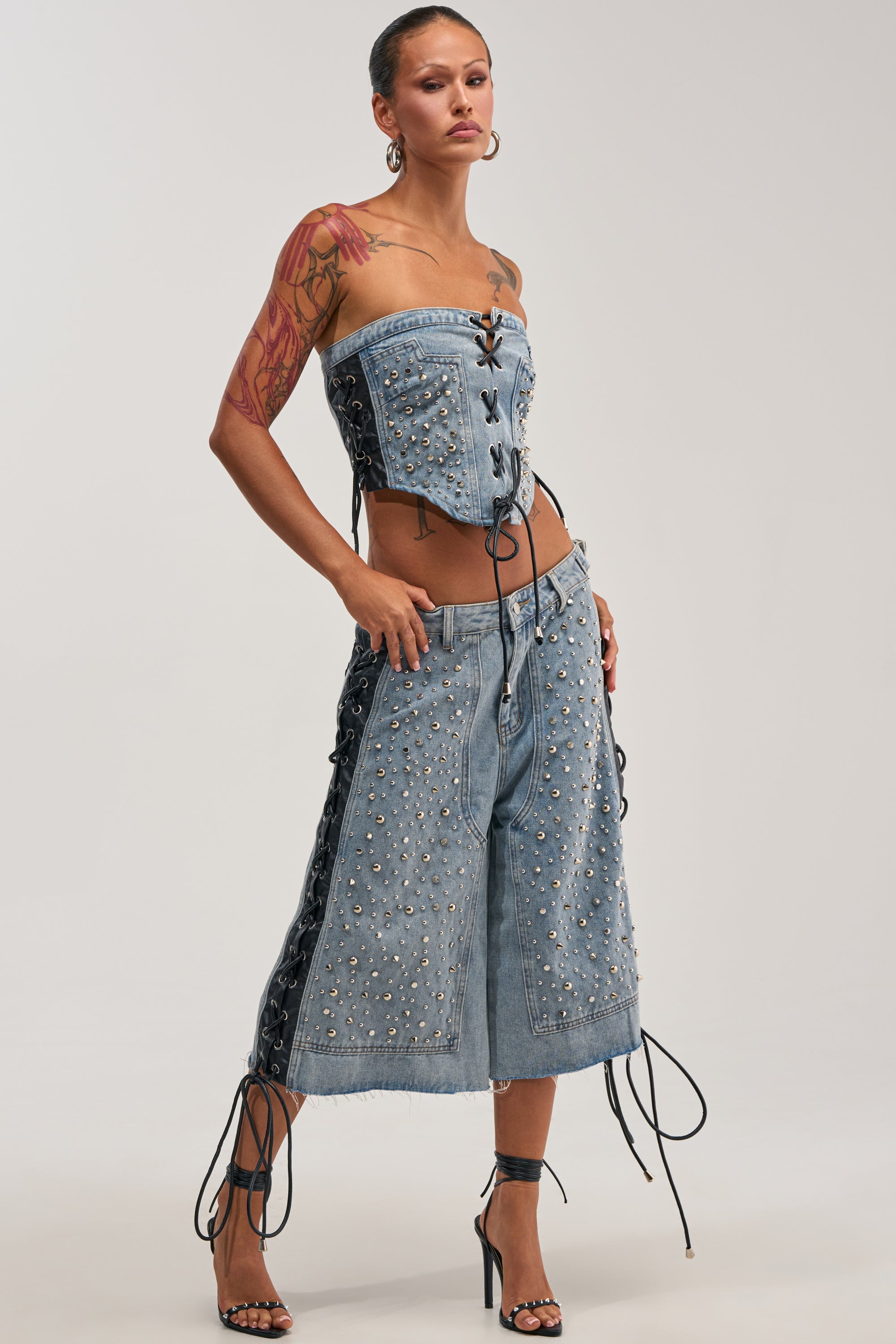 HONEY BABY LACE UP CORSET