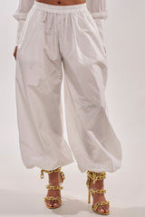 EFFORTLESS BALLOON PANT IN WHITE
