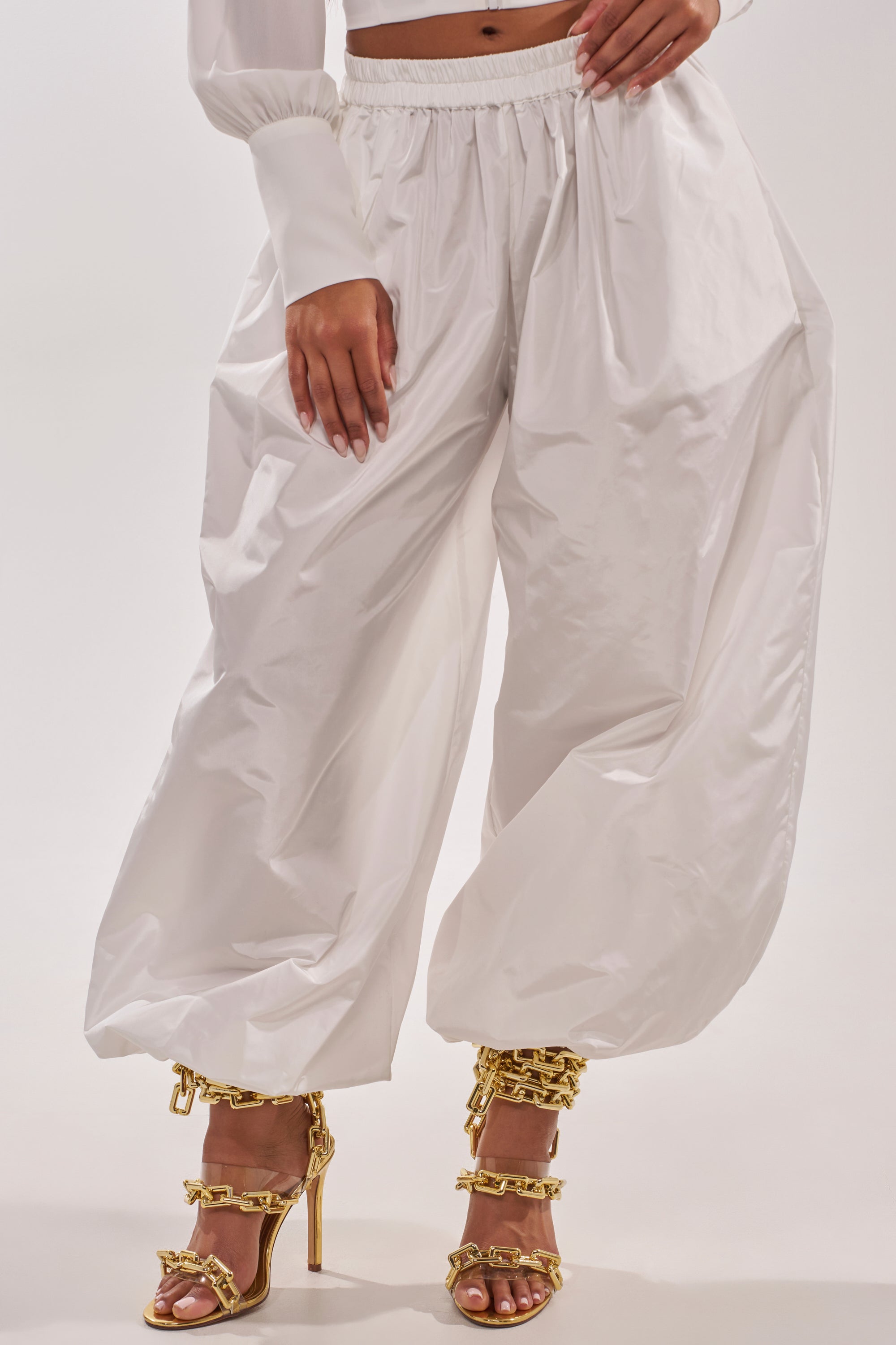 EFFORTLESS BALLOON PANT IN WHITE