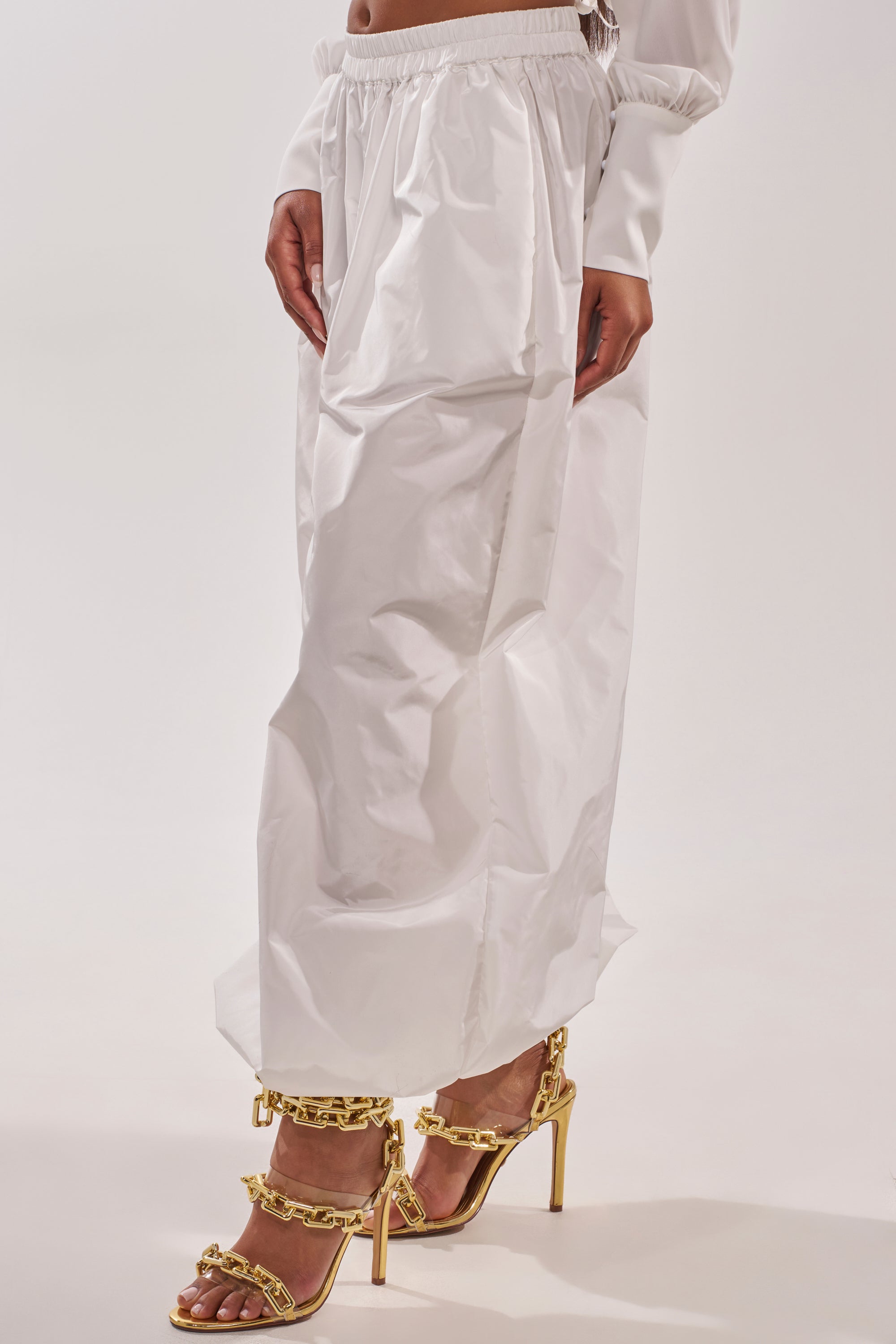 EFFORTLESS BALLOON PANT IN WHITE