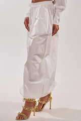 EFFORTLESS BALLOON PANT IN WHITE