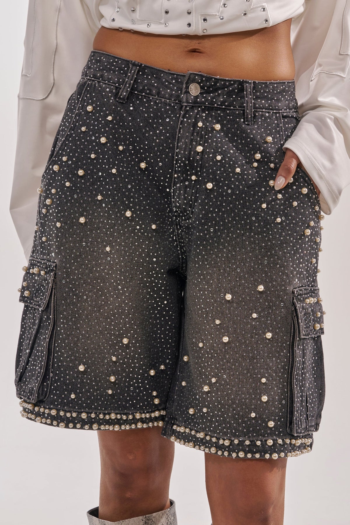 BLINGED OUT CARGO SHORTS IN BLACK