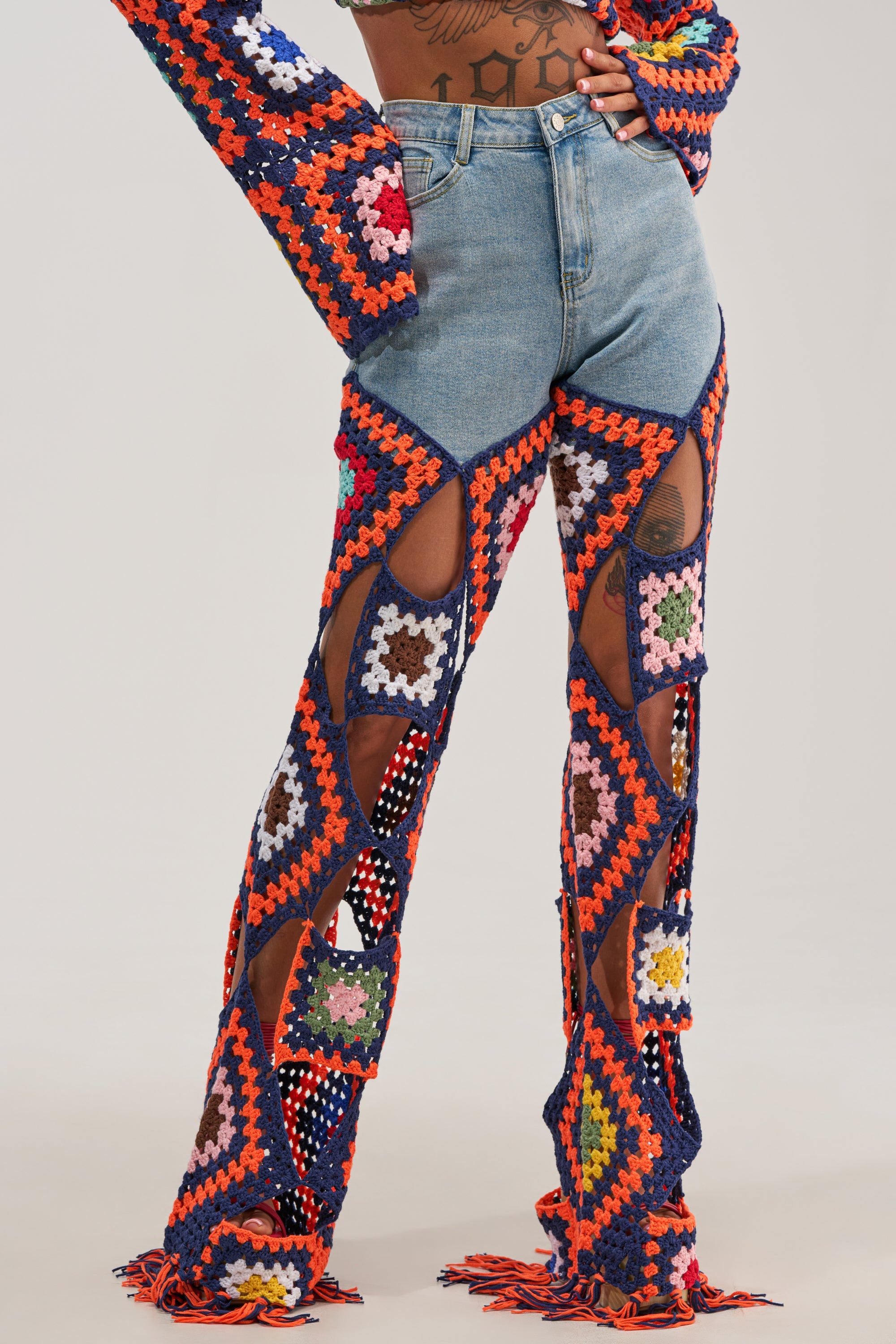 MIXED FEELING CROCHET DENIM