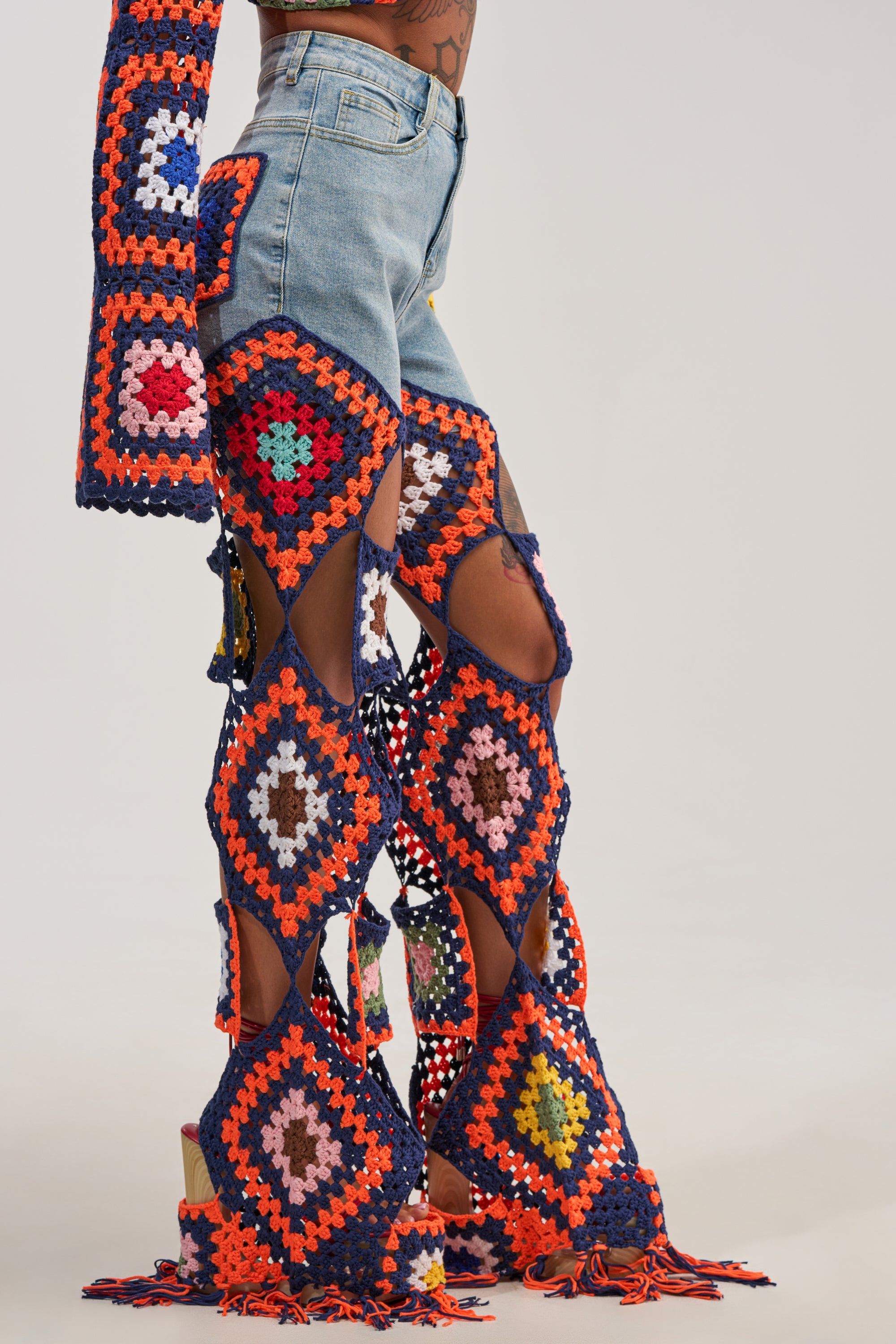 MIXED FEELING CROCHET DENIM