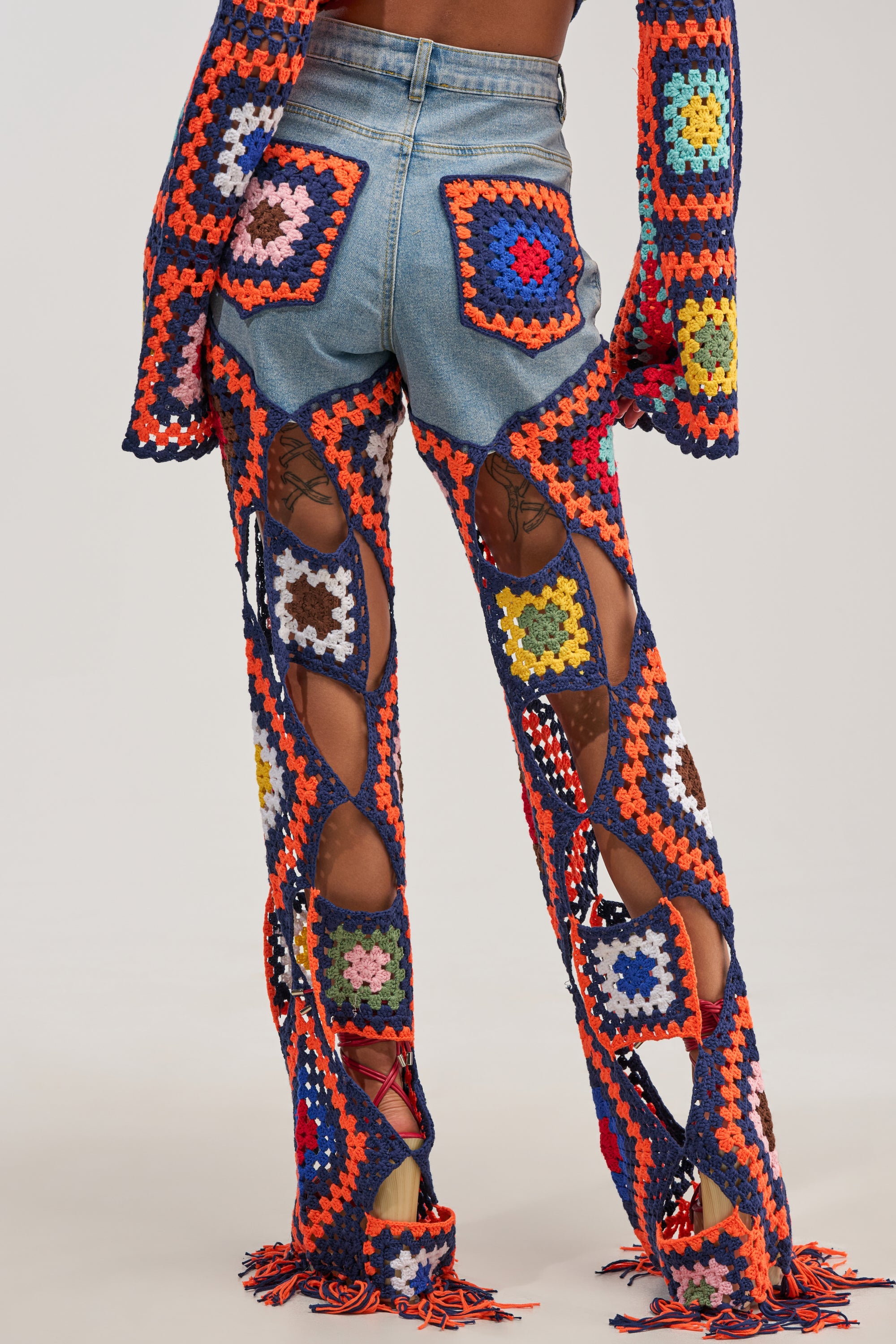 MIXED FEELING CROCHET DENIM