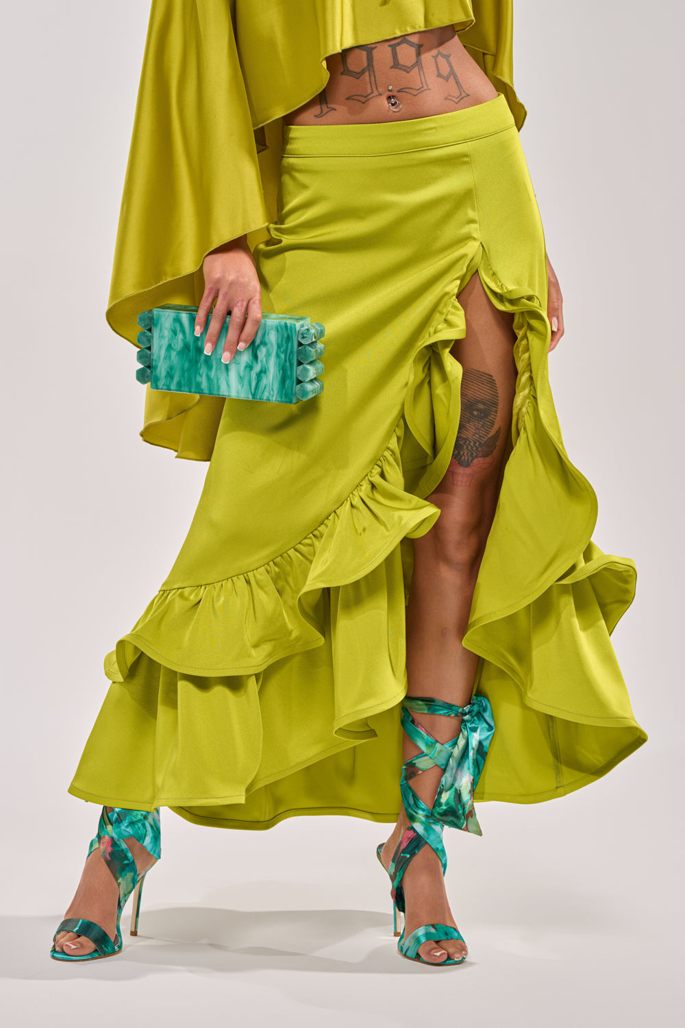 LADY LUXE RUCHED MIDI SKIRT WITH HIGH SLIT