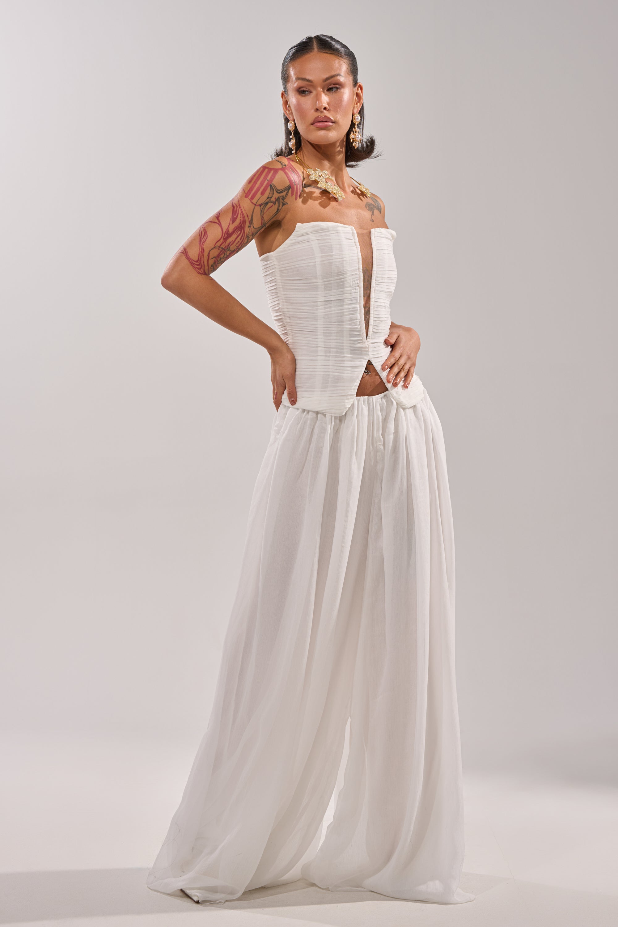 BEAUTIFUL NIGHT WHITE CORSET