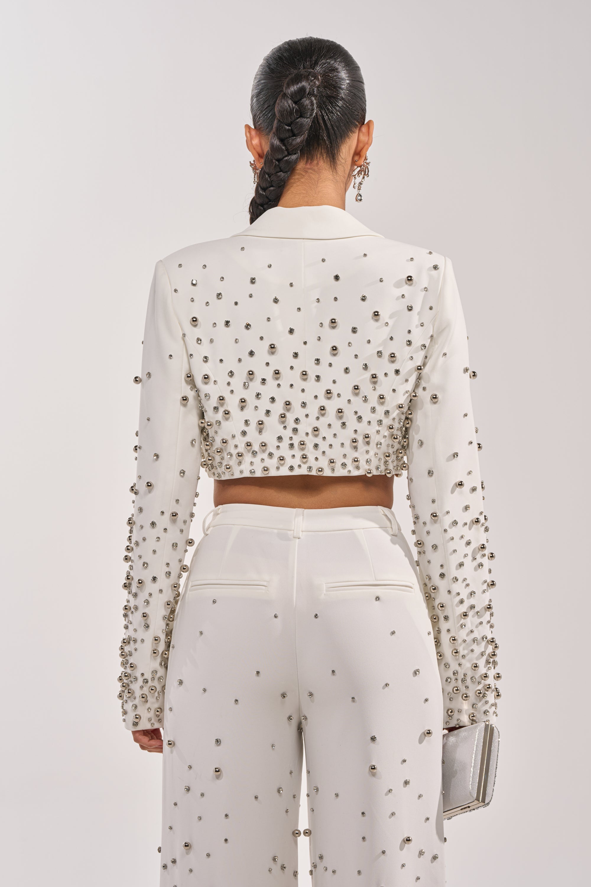 GET CLOSER EMBELLISHED BLAZER IN WHITE