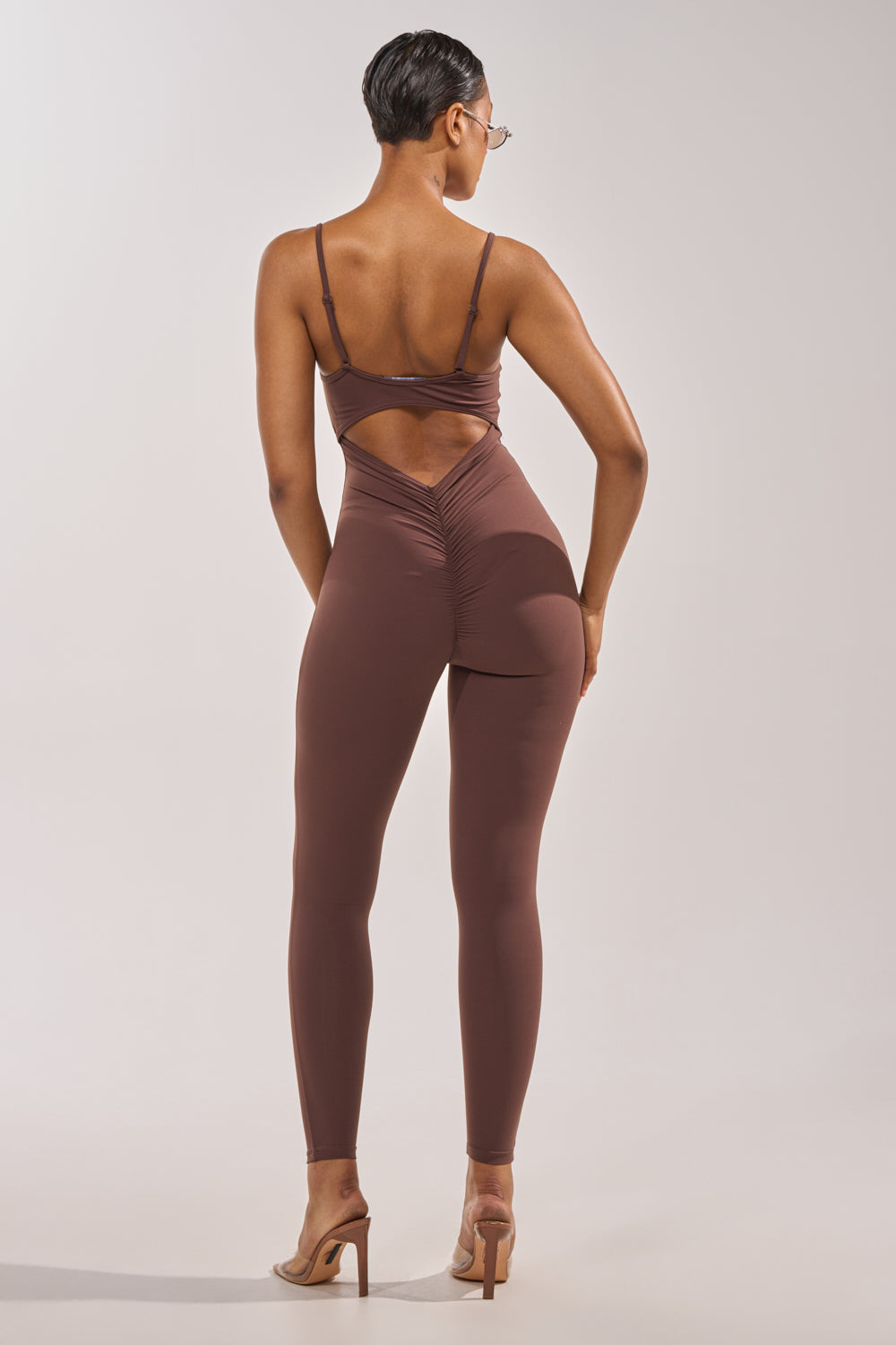 THAT GIRL SEAMLESS JUMPSUIT IN BROWN