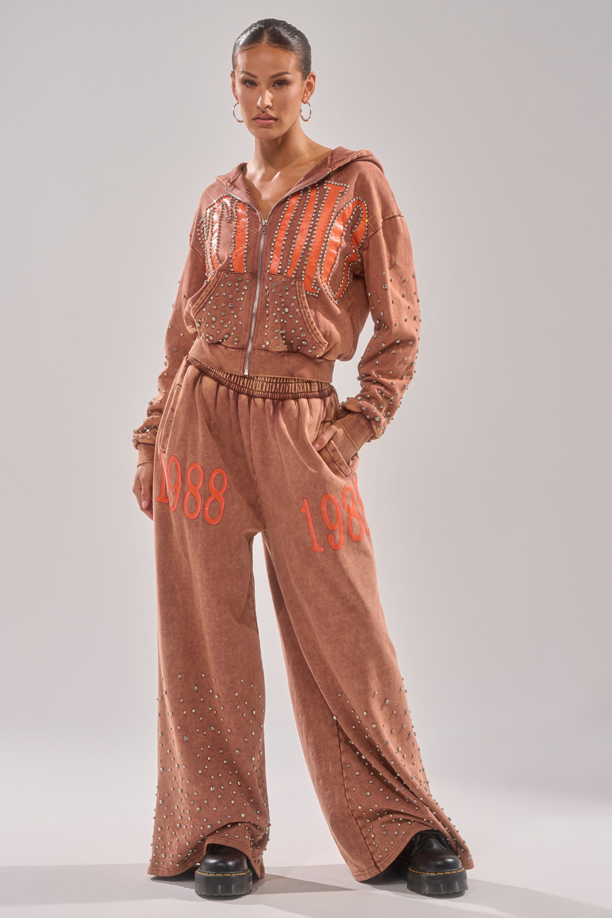 STUDIO LIVING ZIP UP SWEATSHIRT