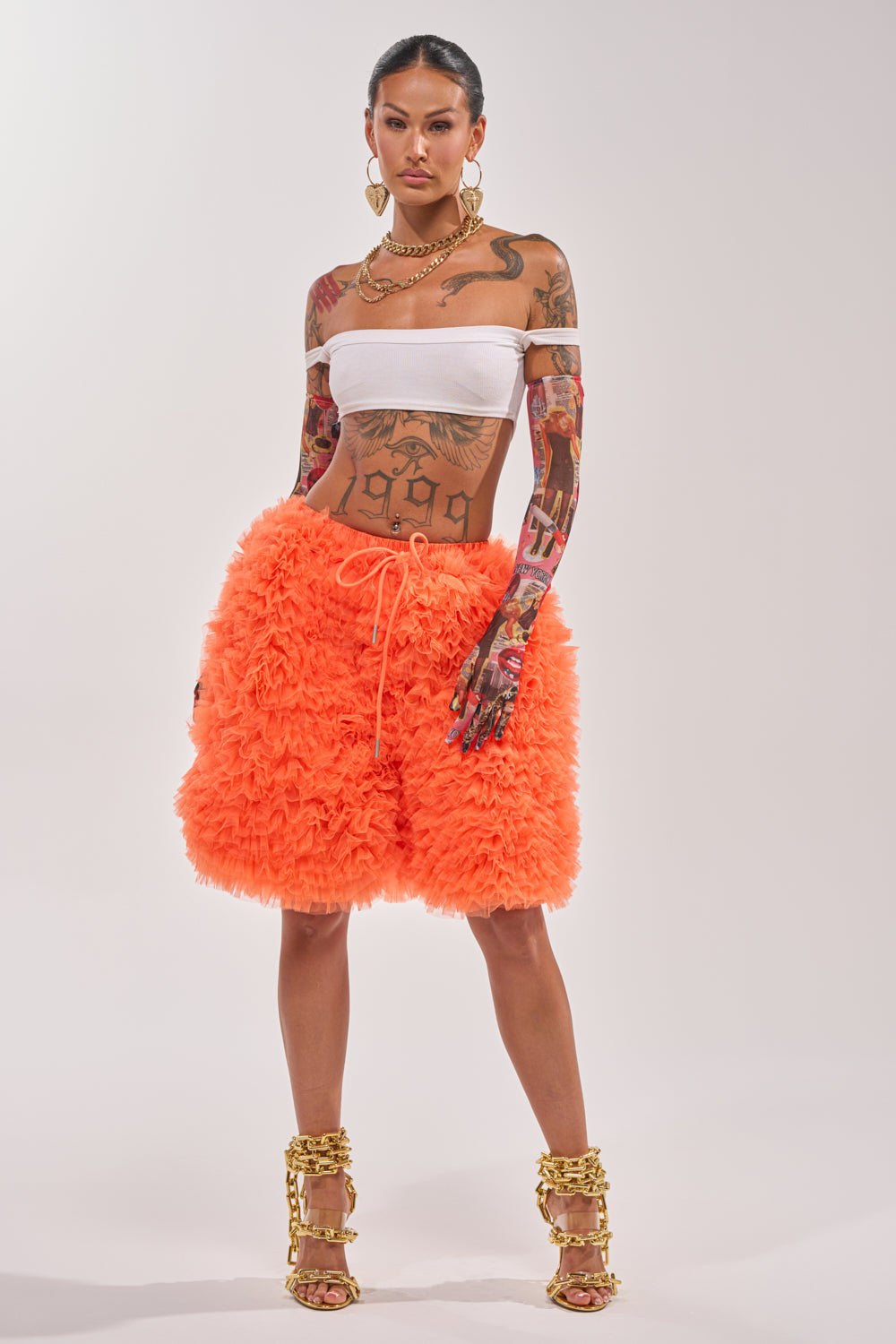SOMETHING CRAZY RUFFLE SHORT