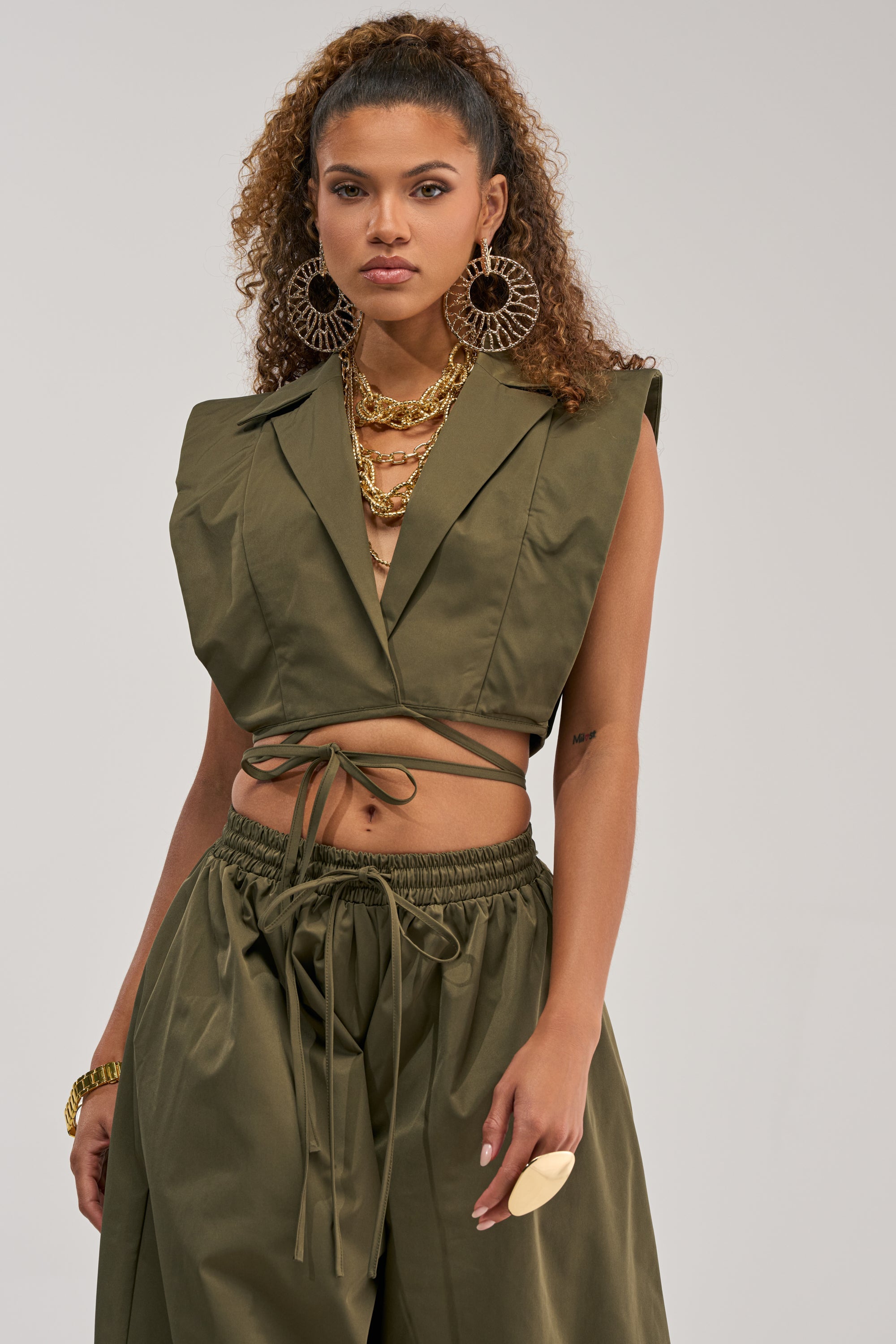 GUESS WHO VNECK COLLARED BLOUSE IN OLIVE
