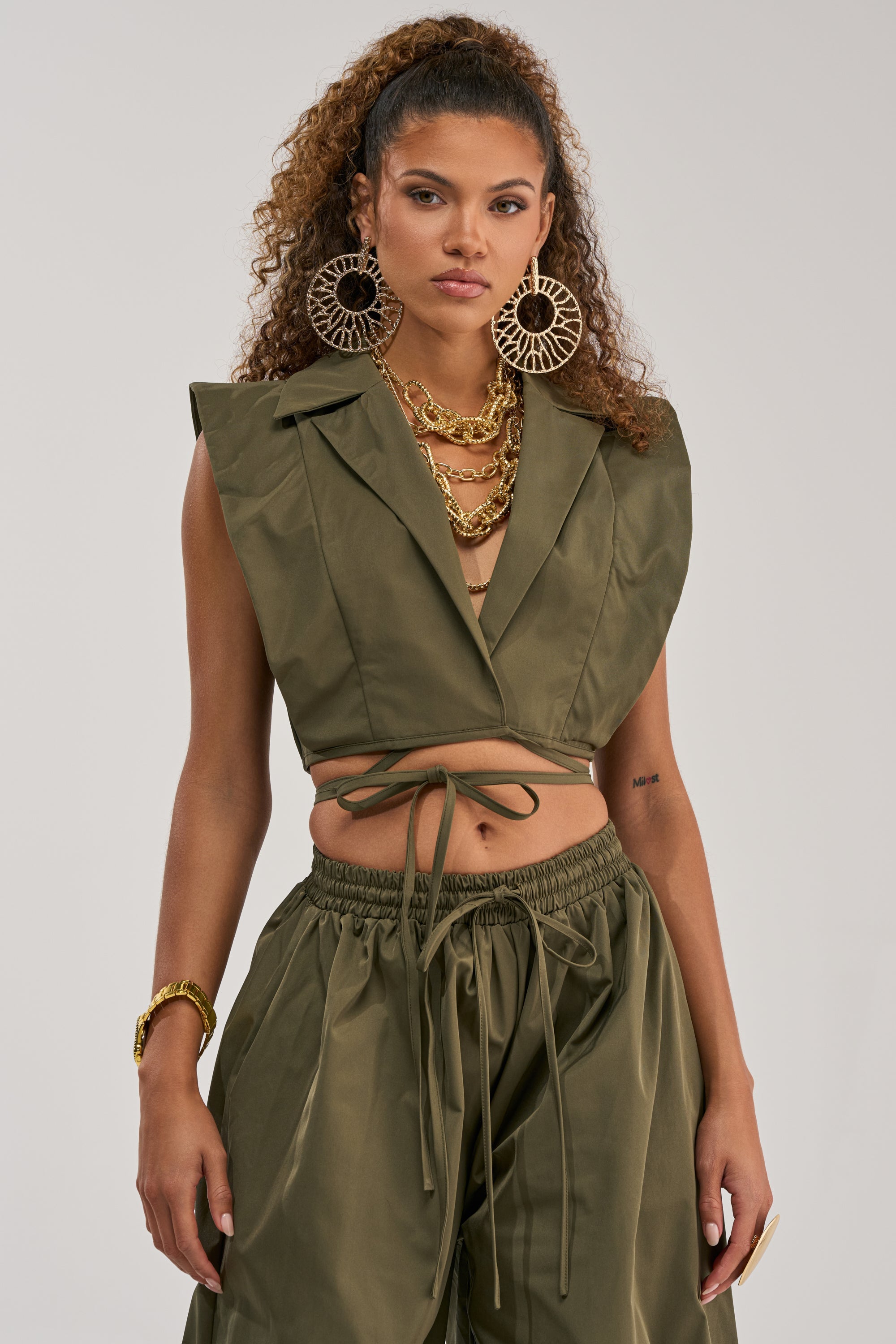 GUESS WHO VNECK COLLARED BLOUSE IN OLIVE