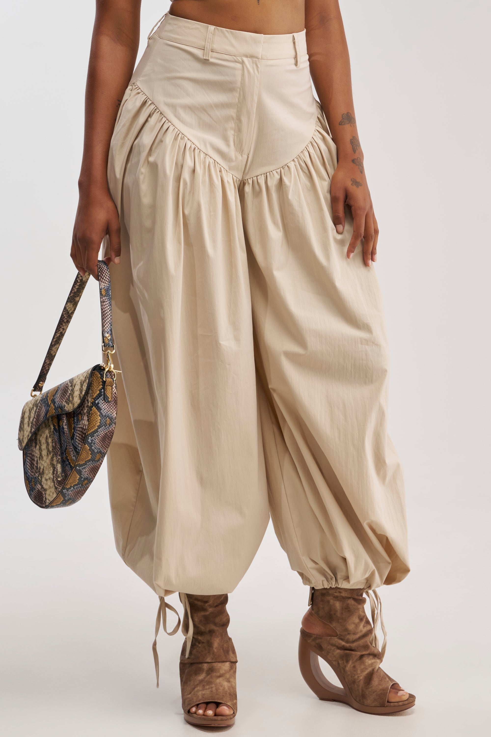 LUCKY FOR YOU BALLOON PANT IN BEIGE