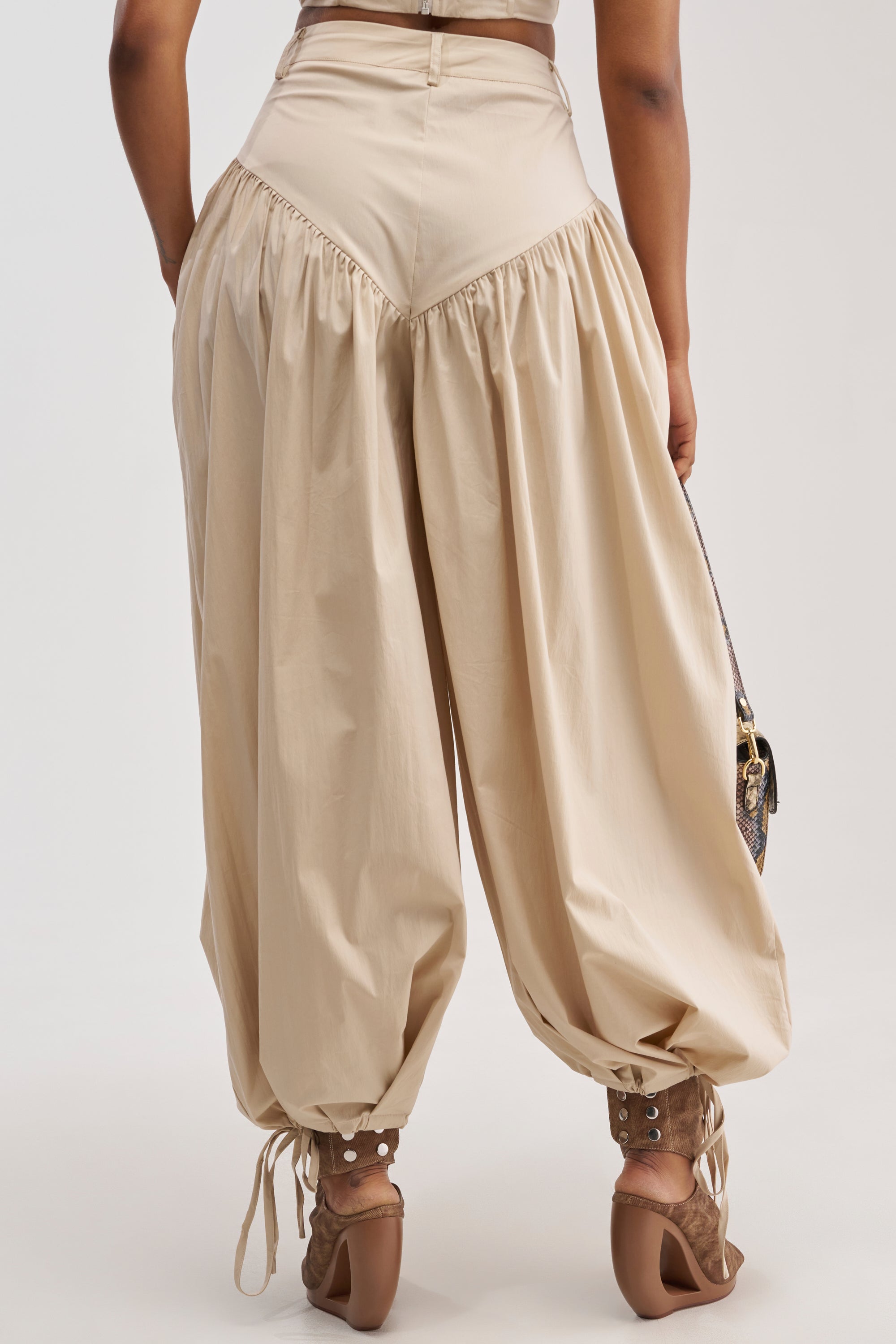 LUCKY FOR YOU BALLOON PANT IN BEIGE