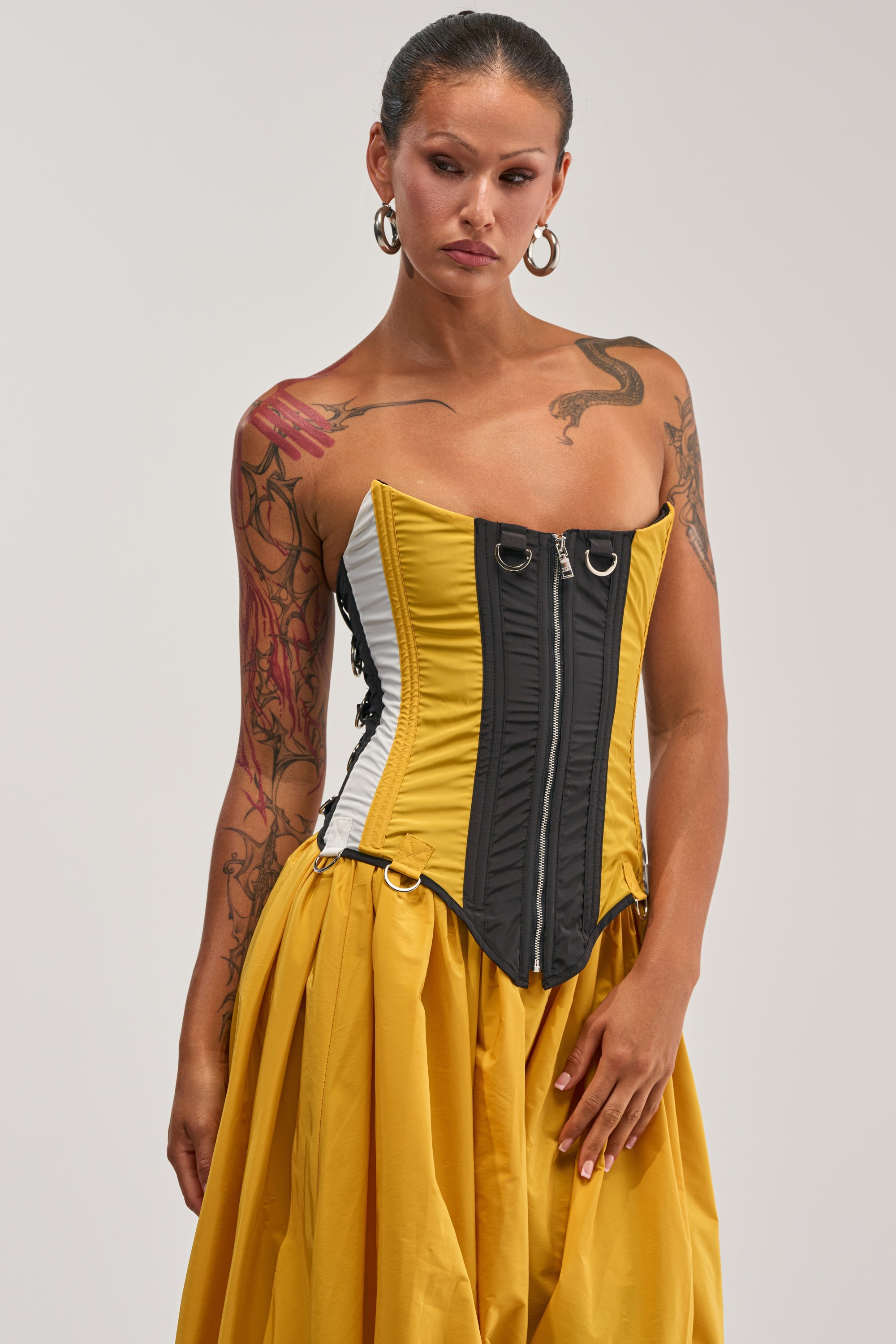 DON'T MIND ME CORSET IN YELLOW