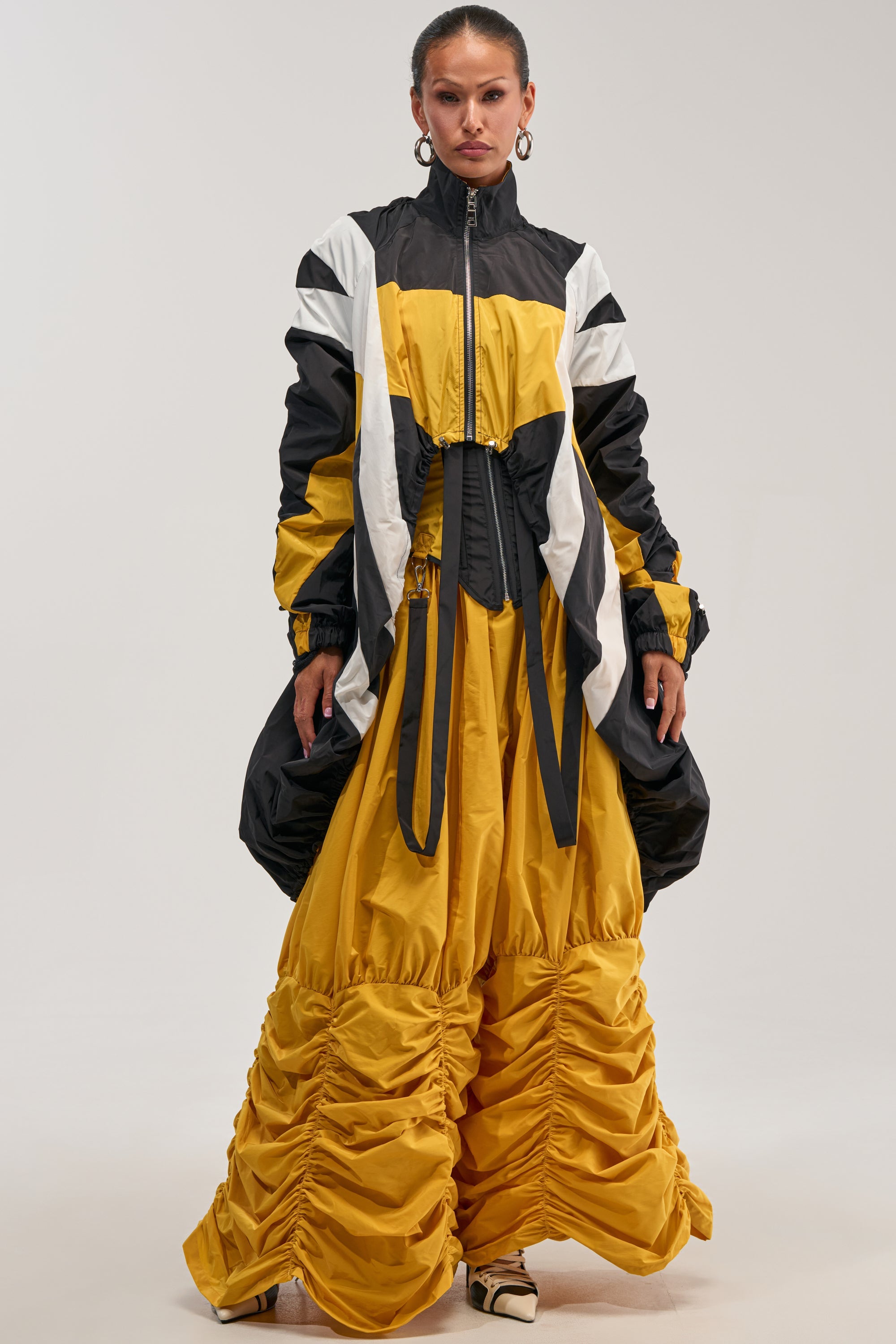 DON'T MIND ME HIGH LOW WINDBREAKER IN YELLOW
