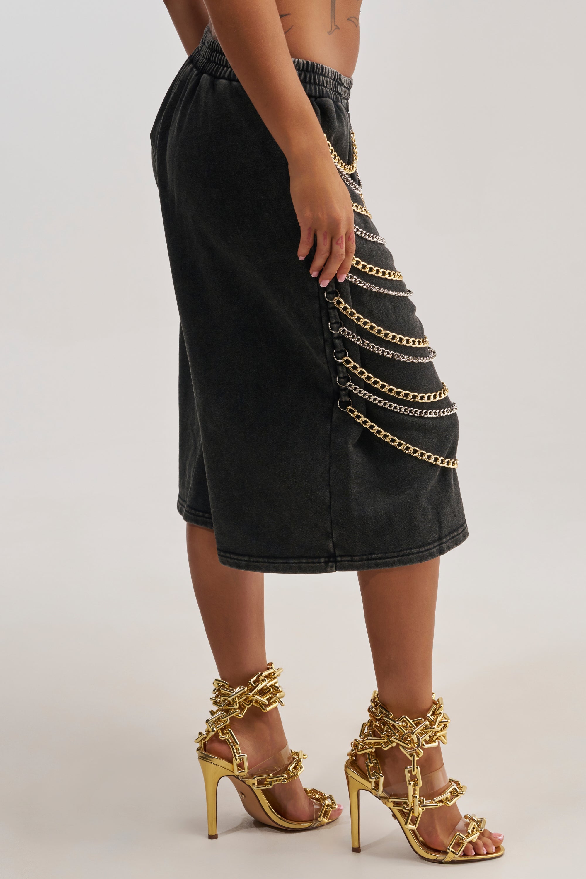CHAINED DOWN BERMUDA SHORT