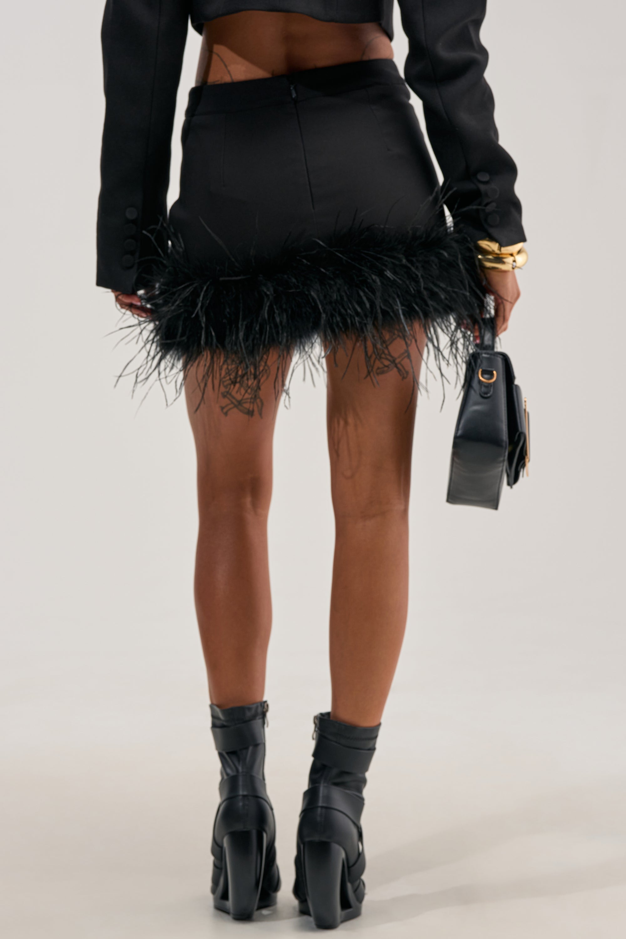 GET THE VIBE MINI SKIRT