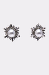 TAY EARRING
