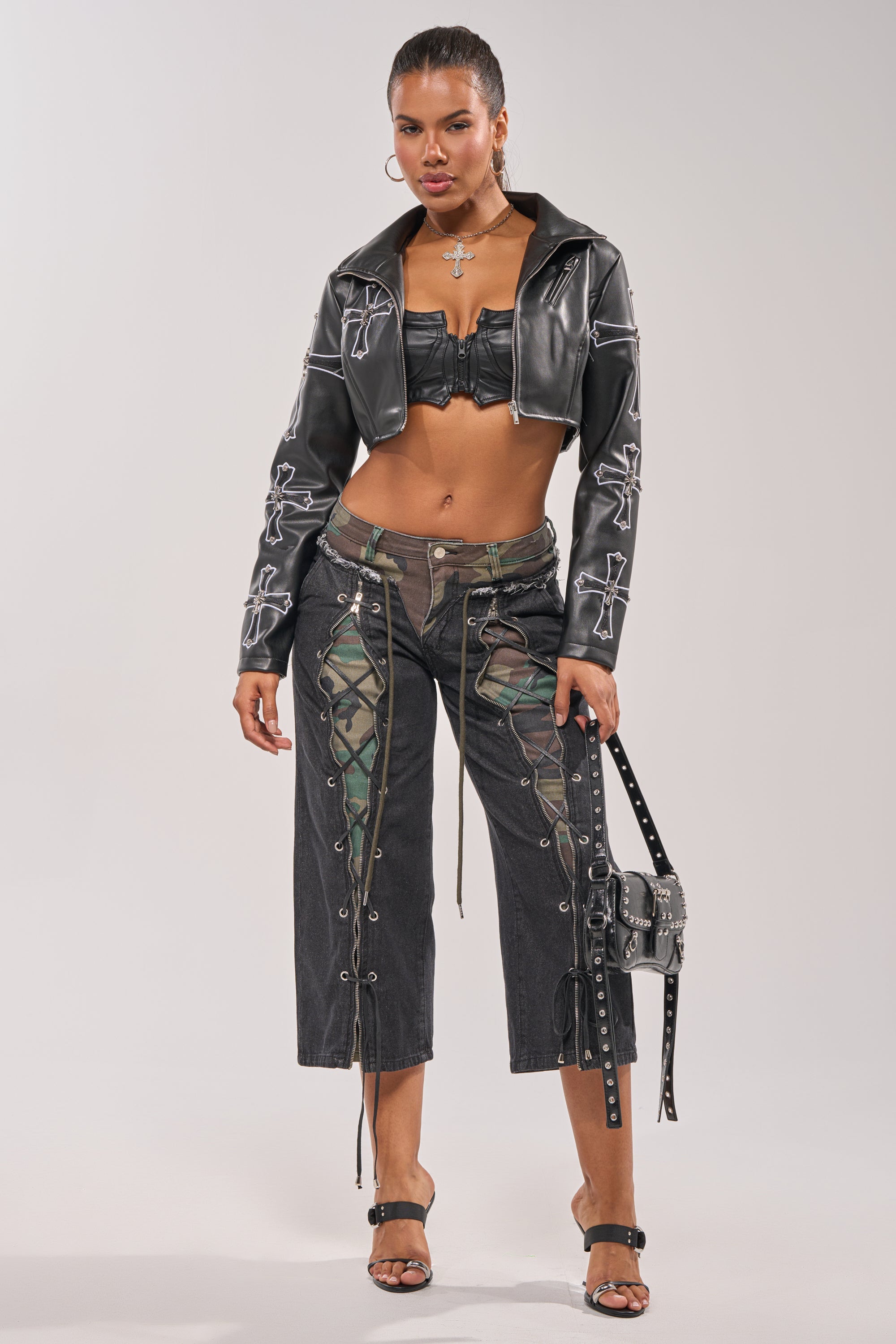SIN CITY CROPPED MOTO