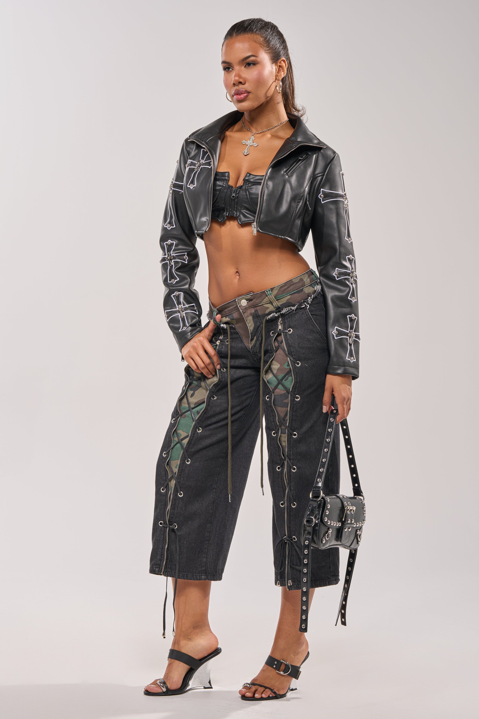 SIN CITY CROPPED MOTO