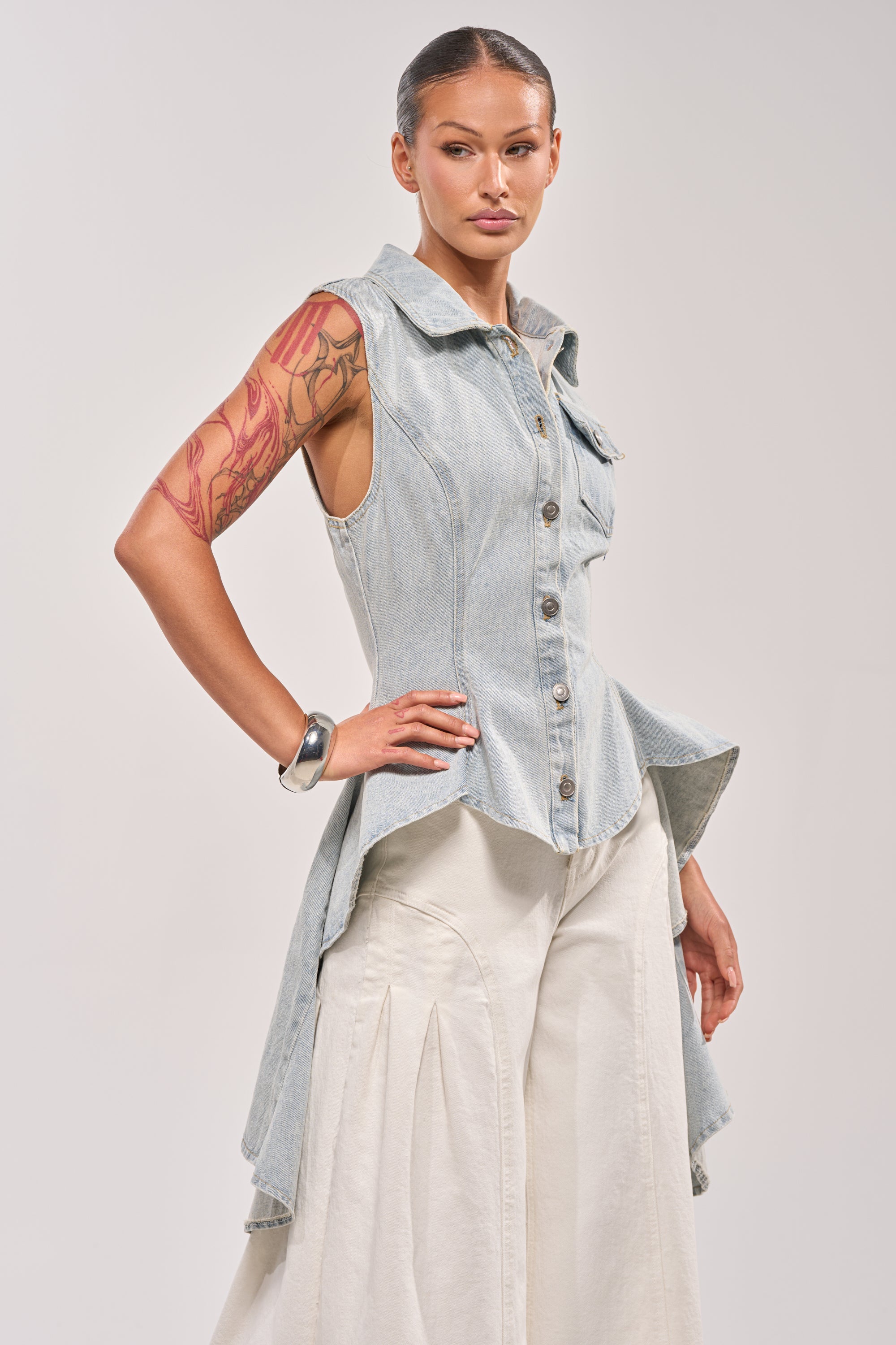 HIGH LOW DENIM VEST
